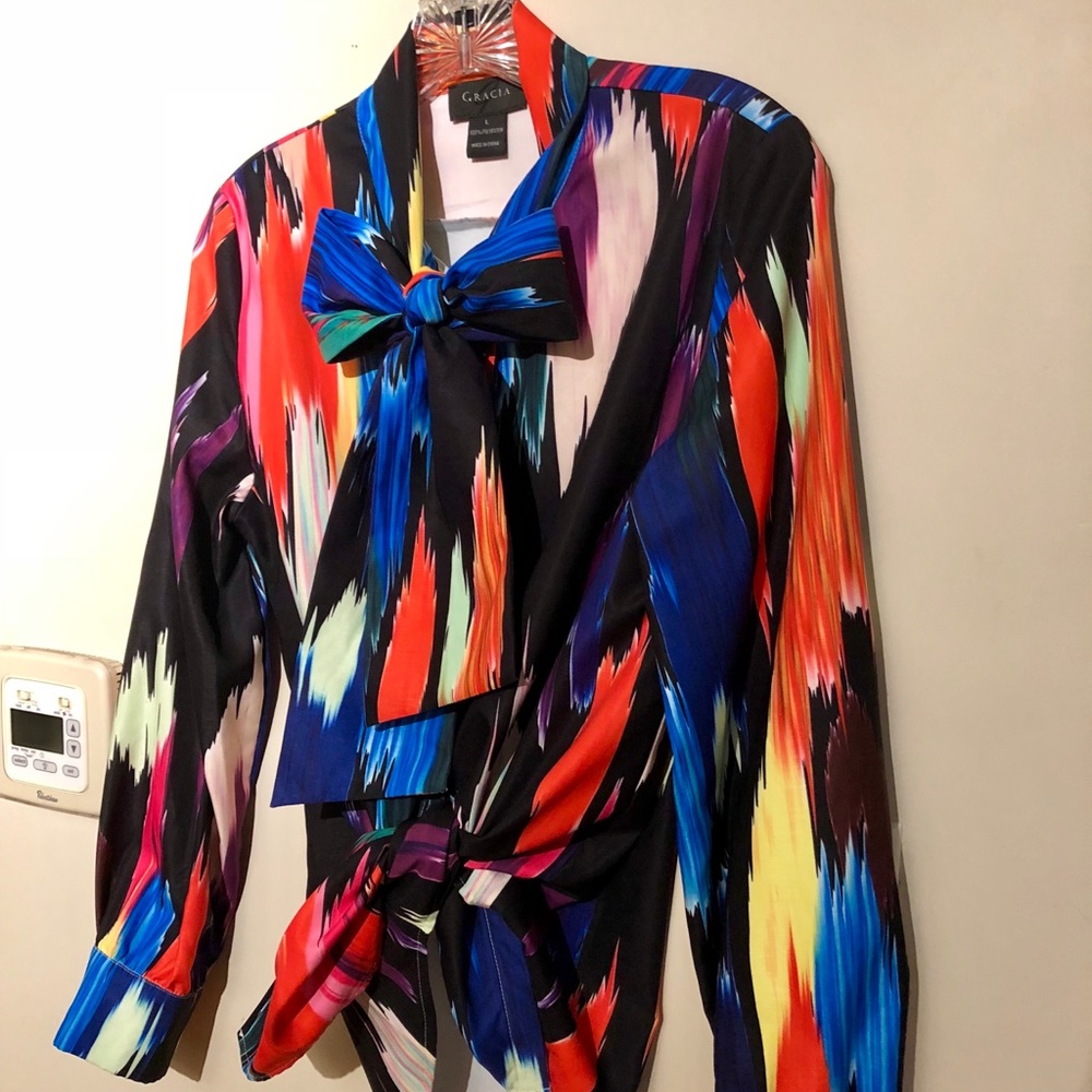 Lollipop bow tie shirt